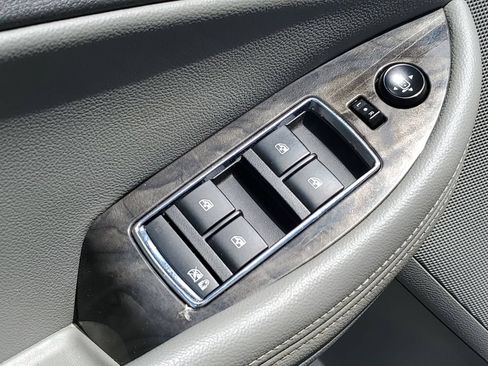 Used 2014 Chevrolet Impala LT FWD image 22