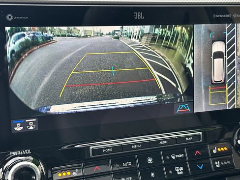 Used 2022 Toyota Highlander Platinum image 21