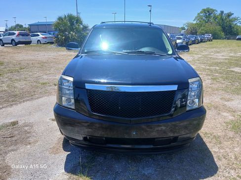 Used 2011 Cadillac Escalade AWD w/ Touring Package image 3