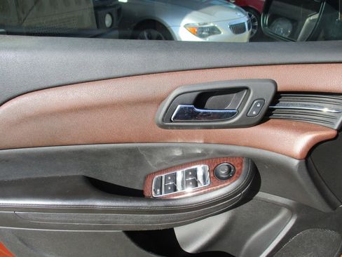 Used 2013 Chevrolet Malibu LTZ FWD image 7