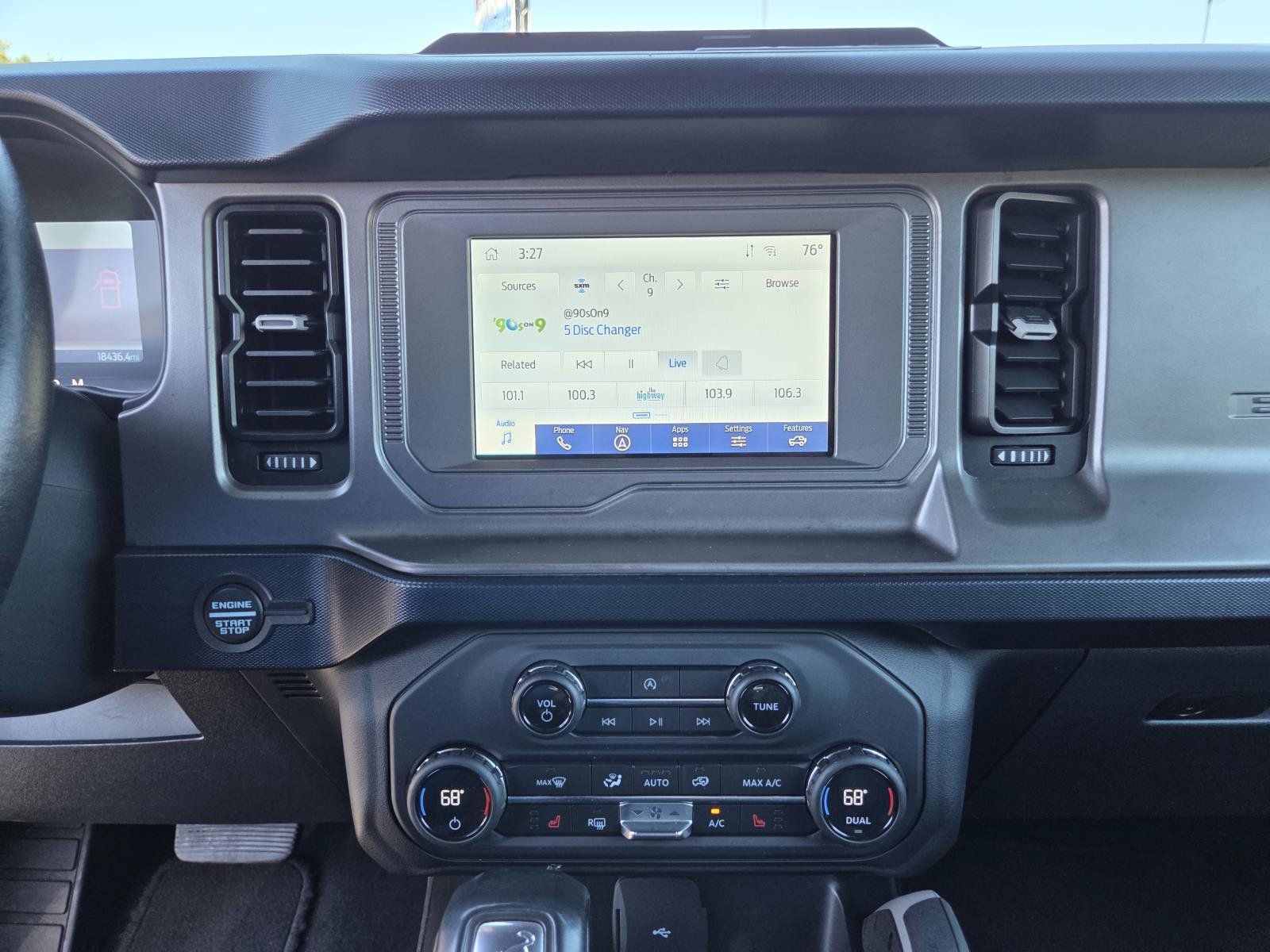 Used 2021 Ford Bronco Outer Banks AWD/4WD image 25