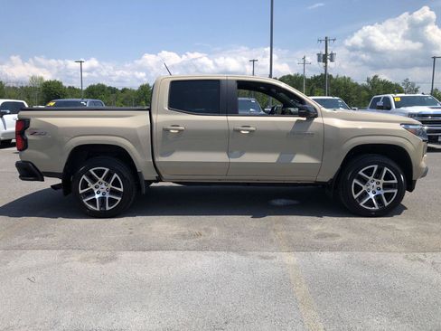 Used 2023 Chevrolet Colorado Z71 w/ Z71 Convenience Package 2 AWD/4WD image 26