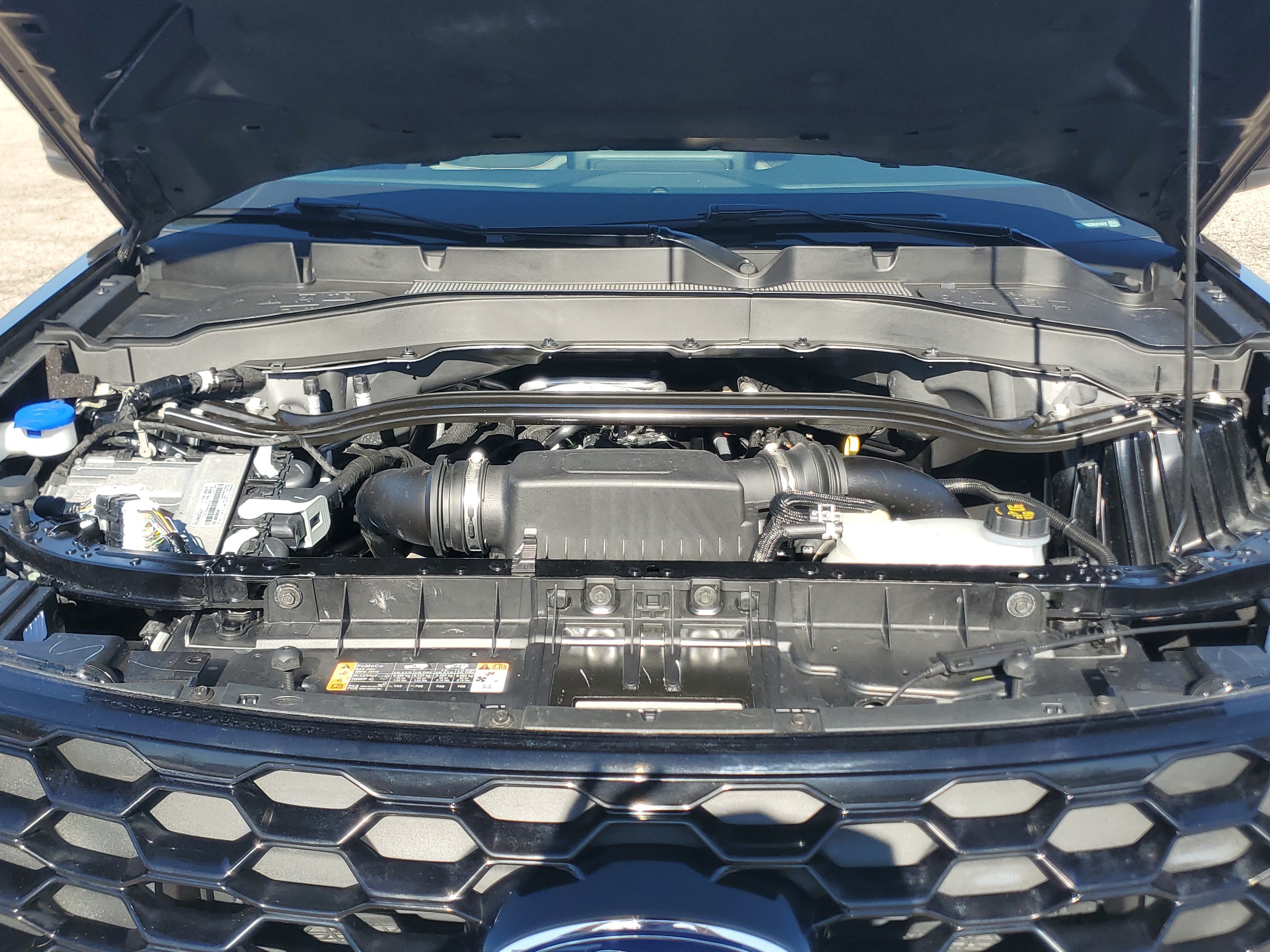 Used 2025 Ford Explorer ST AWD/4WD image 8
