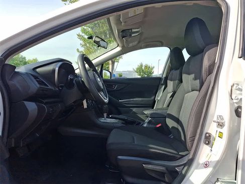 Used 2019 Subaru Impreza 2.0i Premium image 11