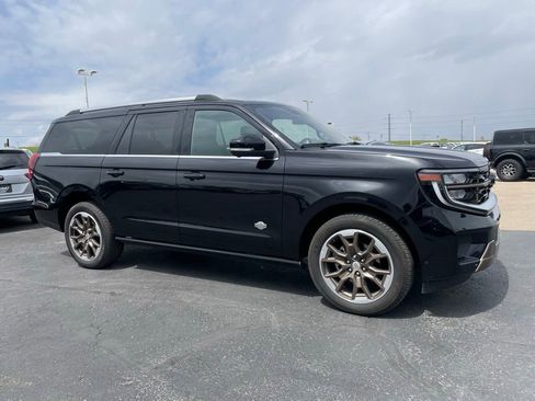 Used 2025 Ford Expedition Max King Ranch AWD/4WD image 2