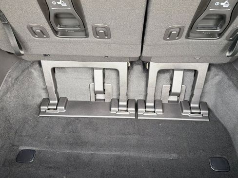 New 2026 Kia Carnival EX image 14