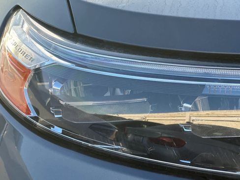 Used 2022 Ford Explorer XLT w/ Class IV Trailer Tow Package image 8