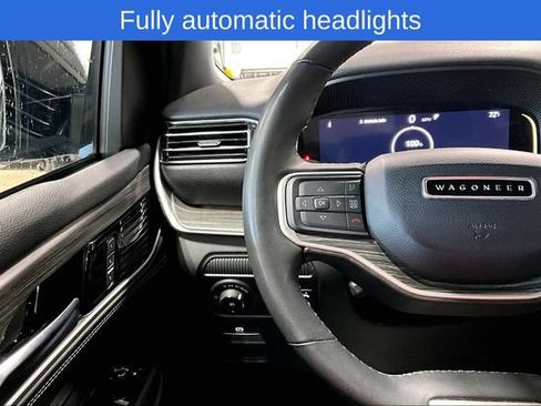 Used 2024 Jeep Wagoneer L Series II w/ Flexible Seating Group AWD/4WD image 14