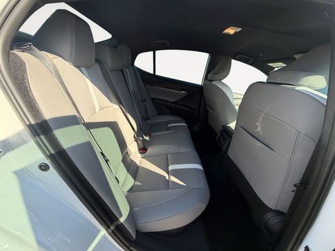 Used 2026 Toyota Camry SE w/ Convenience Package FWD image 23
