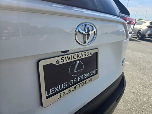 Used 2025 Toyota RAV4 XLE AWD/4WD image 13