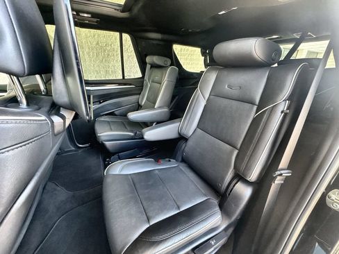 Certified 2025 Cadillac Escalade Premium Luxury AWD/4WD image 26