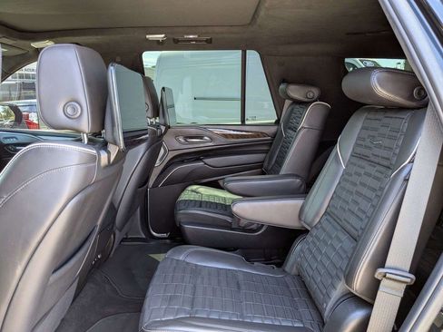 Used 2024 Cadillac Escalade Sport Platinum RWD image 14