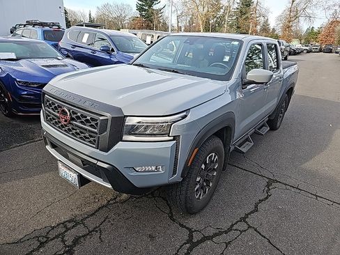 Used 2023 Nissan Frontier PRO-4X w/ Pro Convenience Package image 2