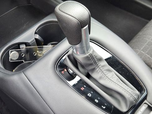 Certified 2023 Honda HR-V LX image 12