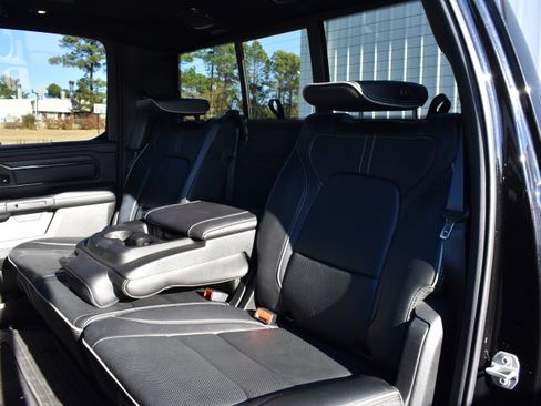 Used 2024 RAM 1500 Limited image 33