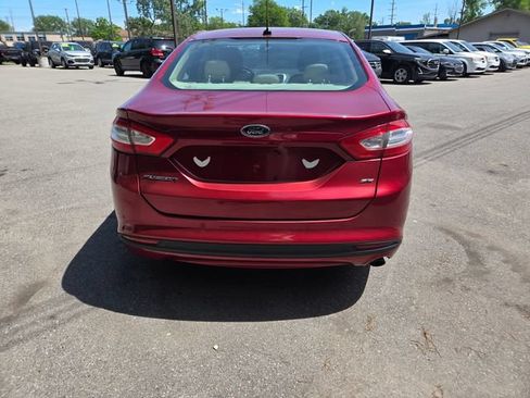 Used 2013 Ford Fusion SE FWD image 5