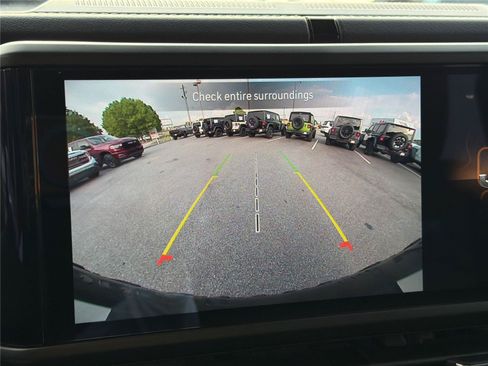 Used 2025 Jeep Wrangler Unlimited Rubicon 4xe w/ Safety Group AWD/4WD image 28