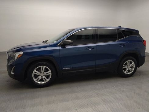 Used 2020 GMC Terrain SLE FWD image 2
