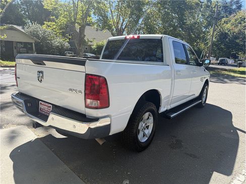 Used 2020 RAM 1500 Classic SLT w/ Luxury Group AWD/4WD image 5