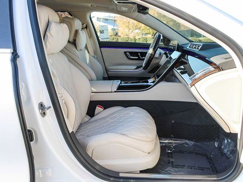 New 2026 Mercedes-Benz S 580 4MATIC Sedan image 16