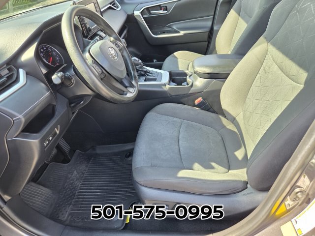 Used 2021 Toyota RAV4 XLE FWD image 10