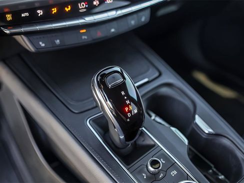 Certified 2024 Cadillac XT4 Sport image 18