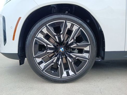 Used 2025 BMW X3 xDrive30i AWD/4WD image 5