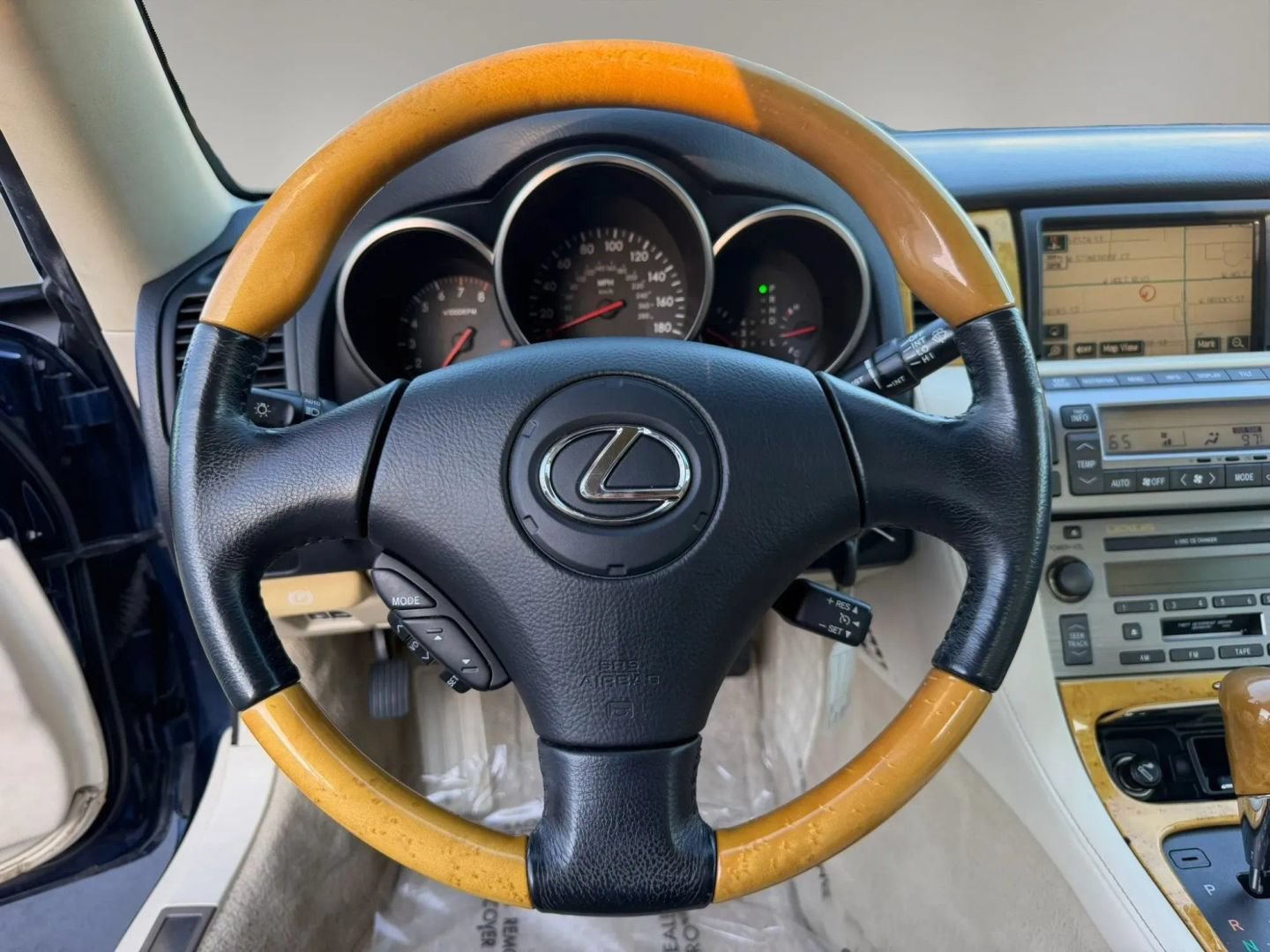 Used 2005 Lexus SC 430 Convertible w/ Preferred Accessory Pkg RWD image 20
