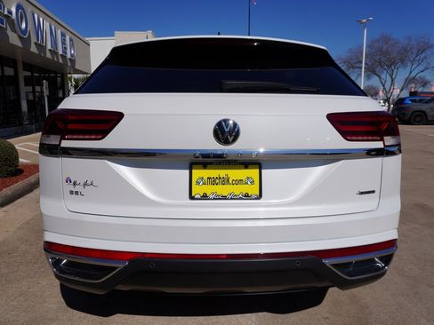 Used 2023 Volkswagen Atlas Cross Sport SEL image 5