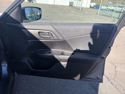 Used 2017 Honda Accord Sport Special Edition image 14