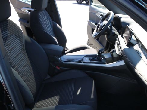 Used 2025 Alfa Romeo Tonale image 28