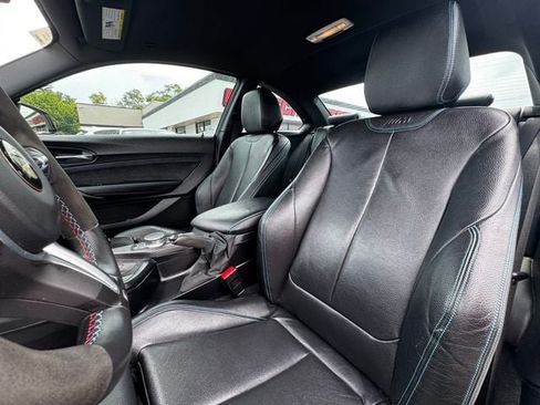 Used 2018 BMW M2 RWD image 19