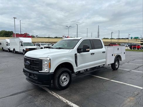 Used 2024 Ford F350 XL w/ XL Driver Assist Package AWD/4WD image 4