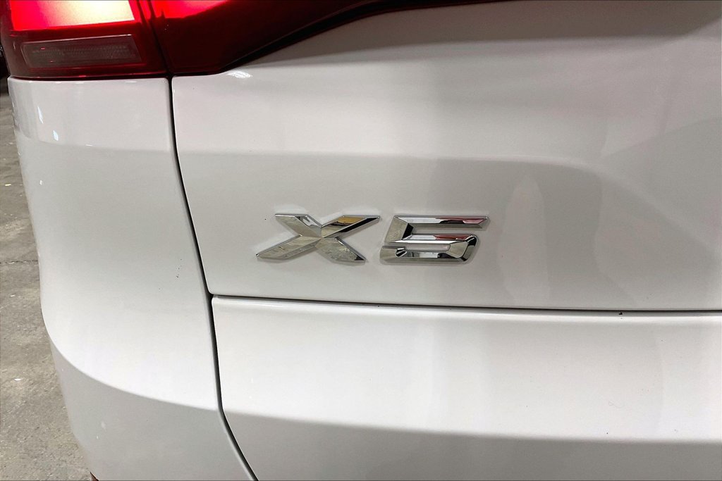 Used 2022 BMW X5 xDrive40i w/ Premium Package AWD/4WD image 25