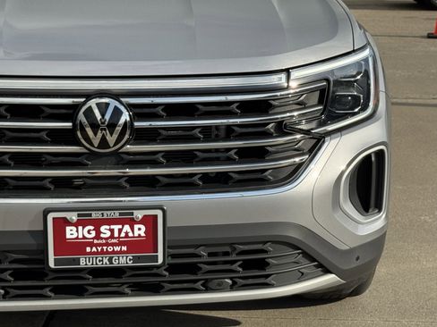 Used 2025 Volkswagen Atlas SE FWD image 5