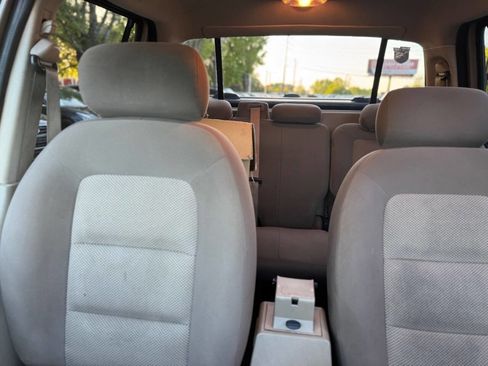 Used 2005 Ford Explorer Sport Trac XLT image 15