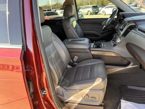 Used 2019 GMC Yukon XL Denali w/ Open Road Package image 28