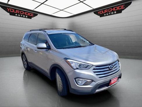 Used 2014 Hyundai Santa Fe GLS image 7