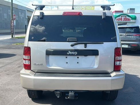 Used 2011 Jeep Liberty Sport w/ Popular Equipment Group AWD/4WD image 8