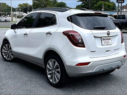 Used 2020 Buick Encore Preferred FWD image 4