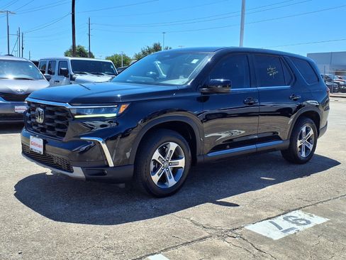Used 2025 Honda Pilot EX-L image 25