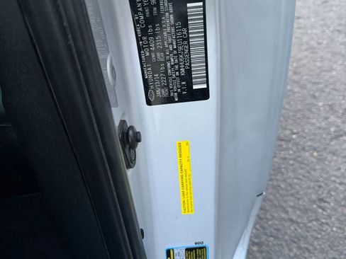 Used 2014 Hyundai Genesis 3.8 image 30