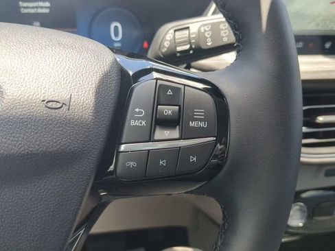 Used 2025 Ford Escape SE w/ PHEV Premium Package image 28