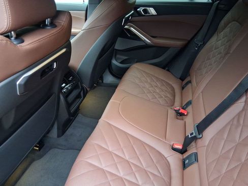 New 2026 BMW X6 xDrive40i w/ Premium Package image 30