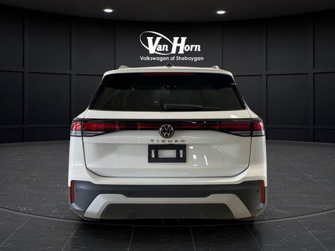 Used 2026 Volkswagen Tiguan S FWD image 4