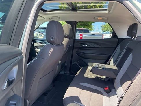 Used 2025 Chevrolet TrailBlazer LT w/ Convenience Package FWD image 33