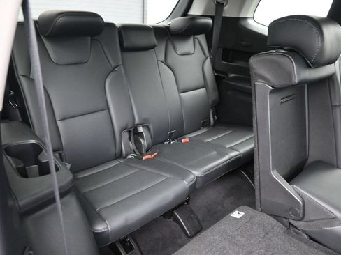 Used 2024 Kia Telluride LX AWD/4WD image 23