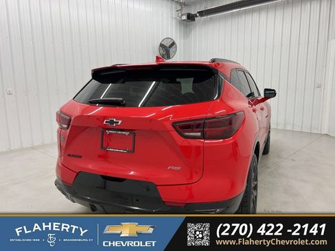 Used 2024 Chevrolet Blazer RS w/ Driver Confidence II Package FWD image 3