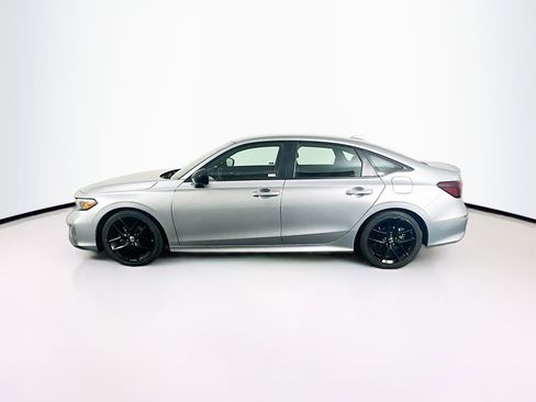 Used 2025 Honda Civic Sport image 4