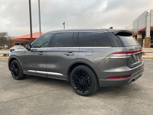 Used 2021 Lincoln Aviator Reserve w/ Equipment Group 210A image 7